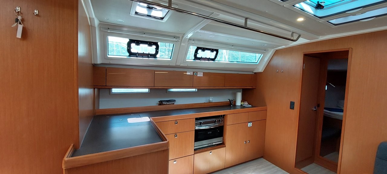 Bavaria Cruiser 46, Sunny Point | Yacht Charter Croatia