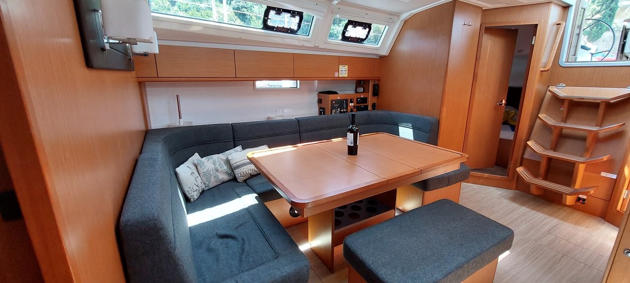Bavaria Cruiser 46, Sunny Point | Yacht Charter Croatia