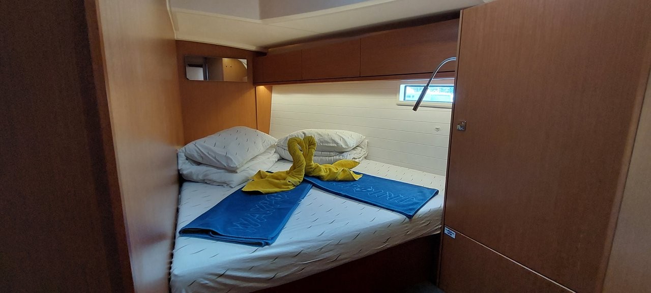 Bavaria Cruiser 46, Sunny Point | Yacht Charter Croatia