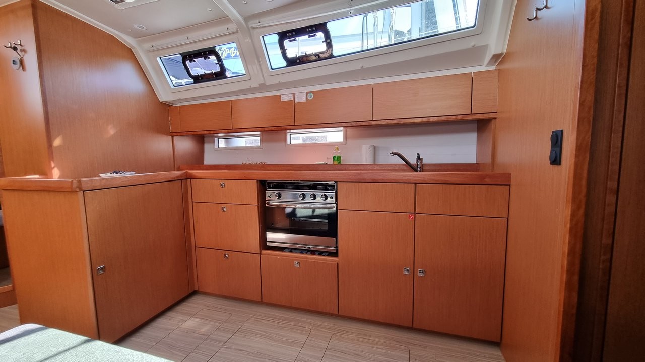 Bavaria Cruiser 46, Iustitia | Yacht Charter Croatia