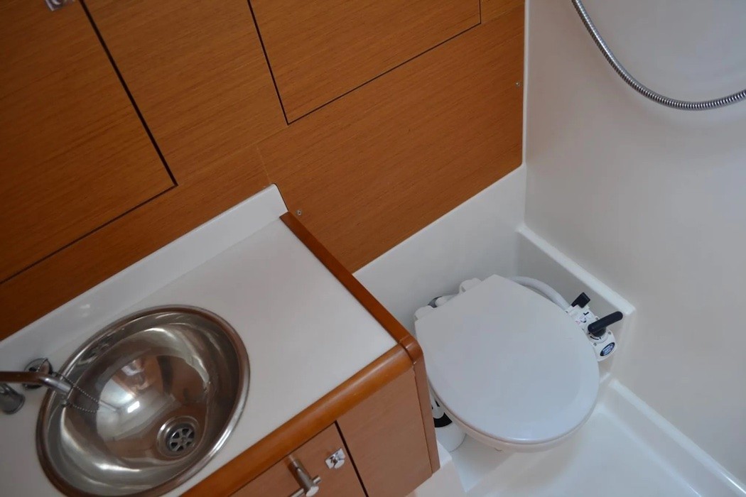 Bavaria Cruiser 46, Tokaj | Yacht Charter Croatia