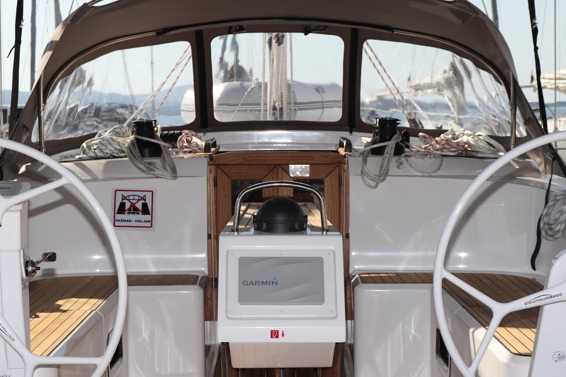 Bavaria Cruiser 46, Anett | Yacht Charter Croatia