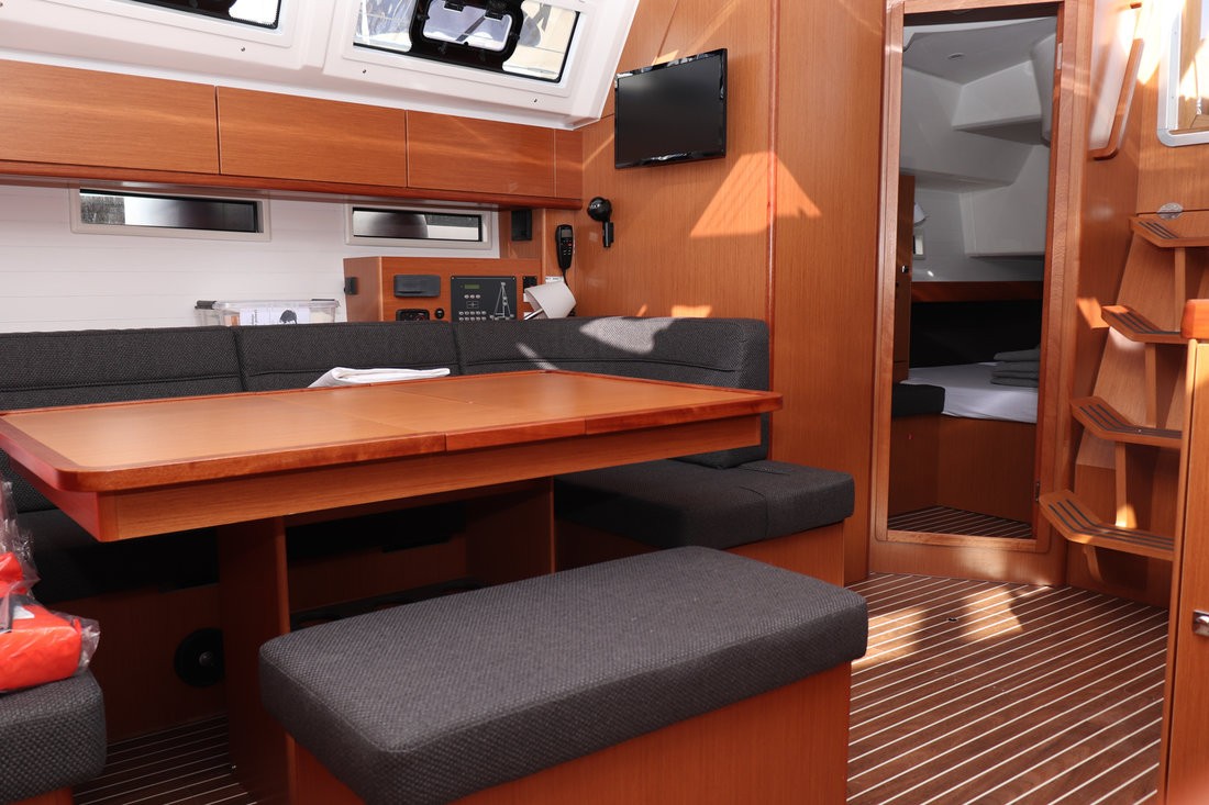Bavaria Cruiser 46, Anett | Yacht Charter Croatia