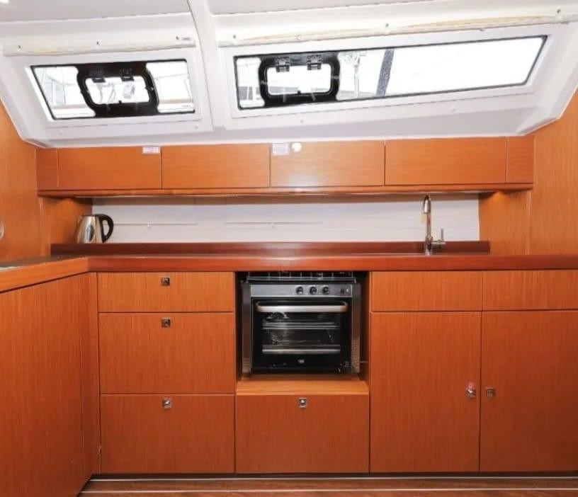 Bavaria Cruiser 46, Athene | Yacht Charter Croatia