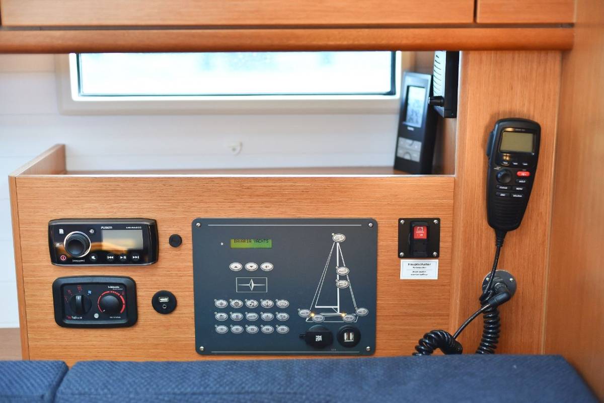 Bavaria Cruiser 46, Jameson II | Yacht Charter Croatia