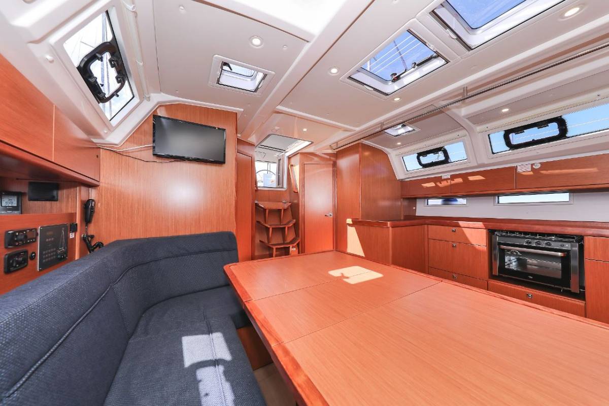 Bavaria Cruiser 46, Jameson II | Yacht Charter Croatia