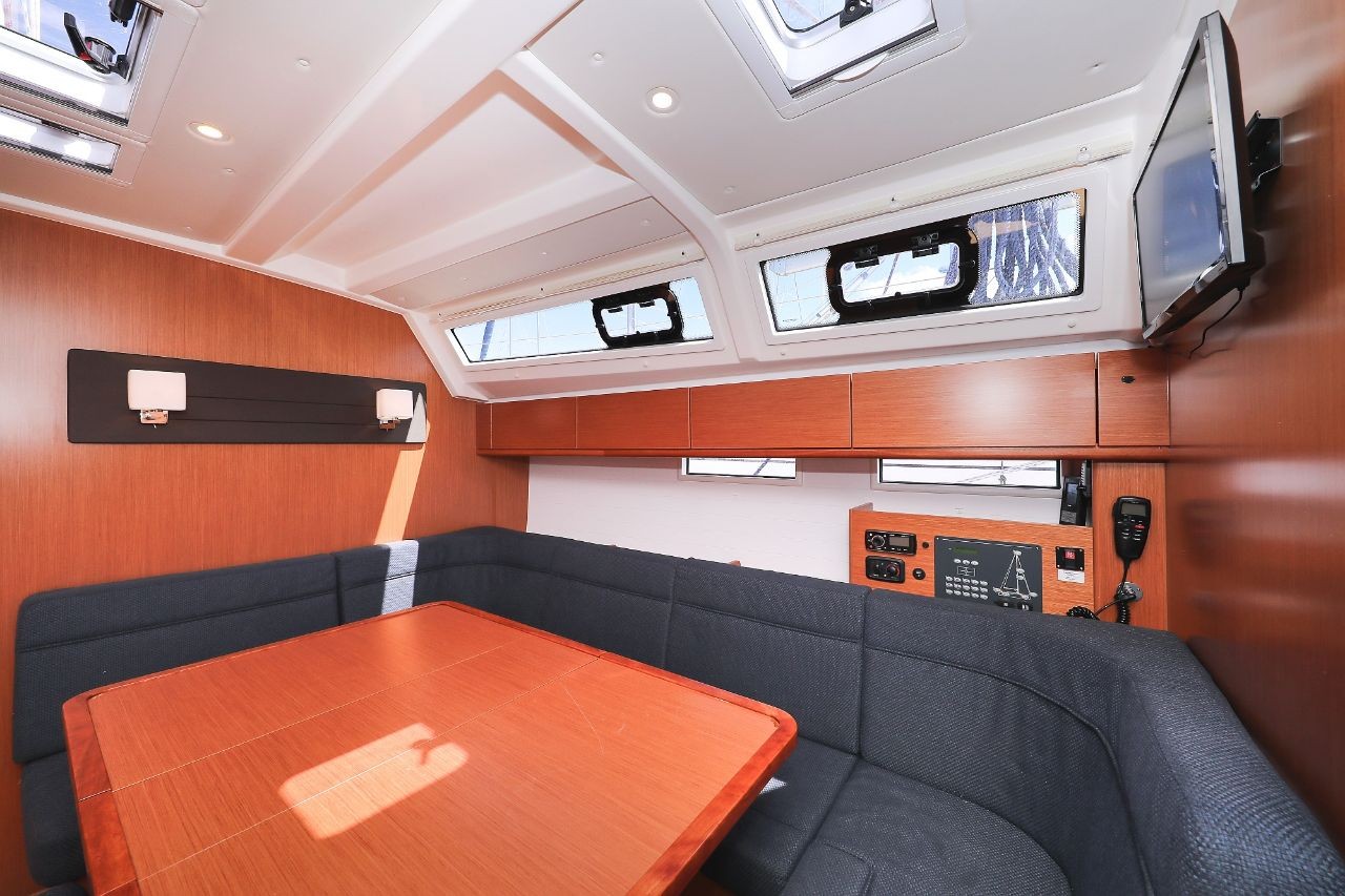 Bavaria Cruiser 46, Jameson II | Yacht Charter Croatia