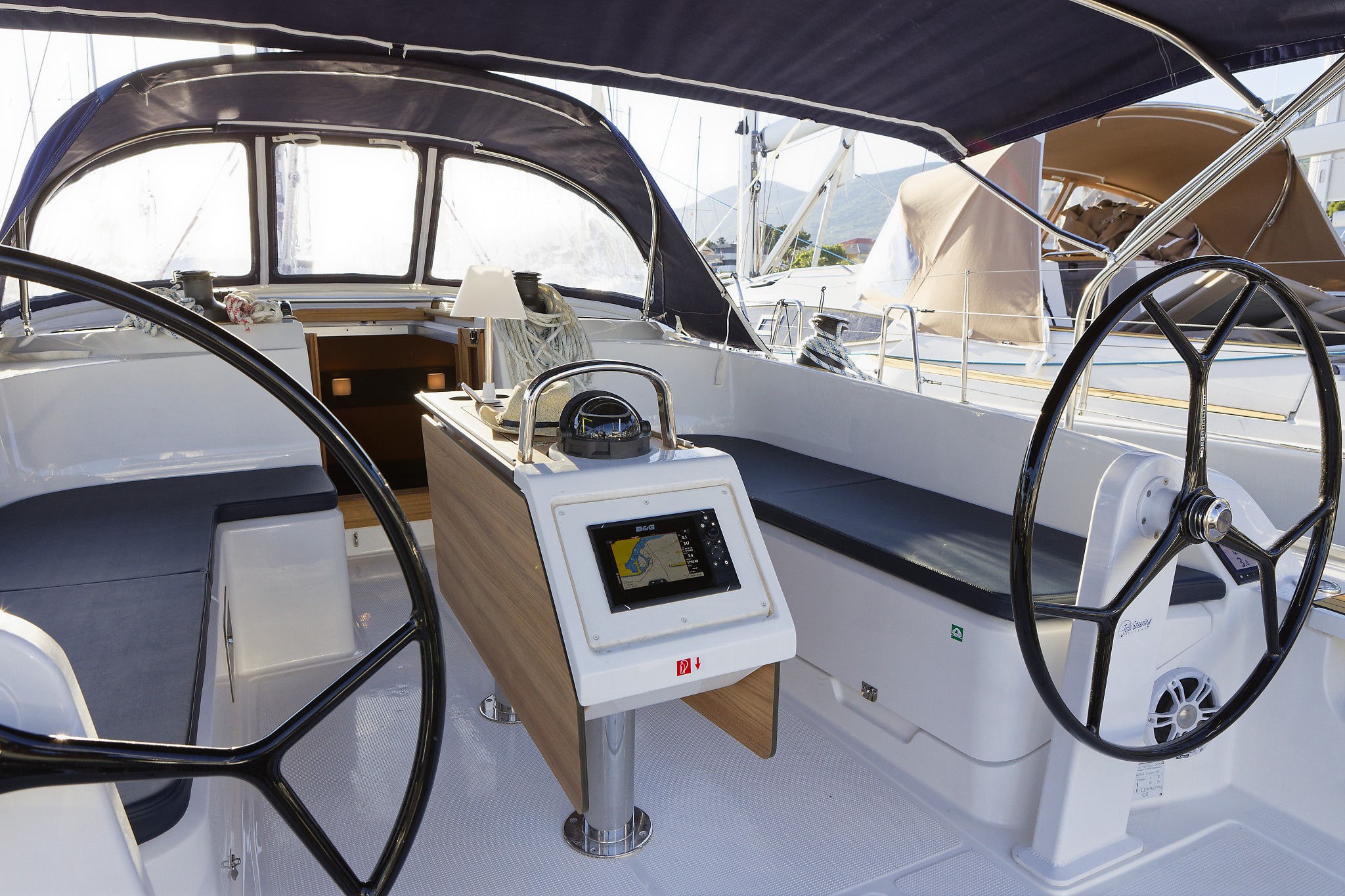 Bavaria Cruiser 46, Val | Yacht Charter Croatia
