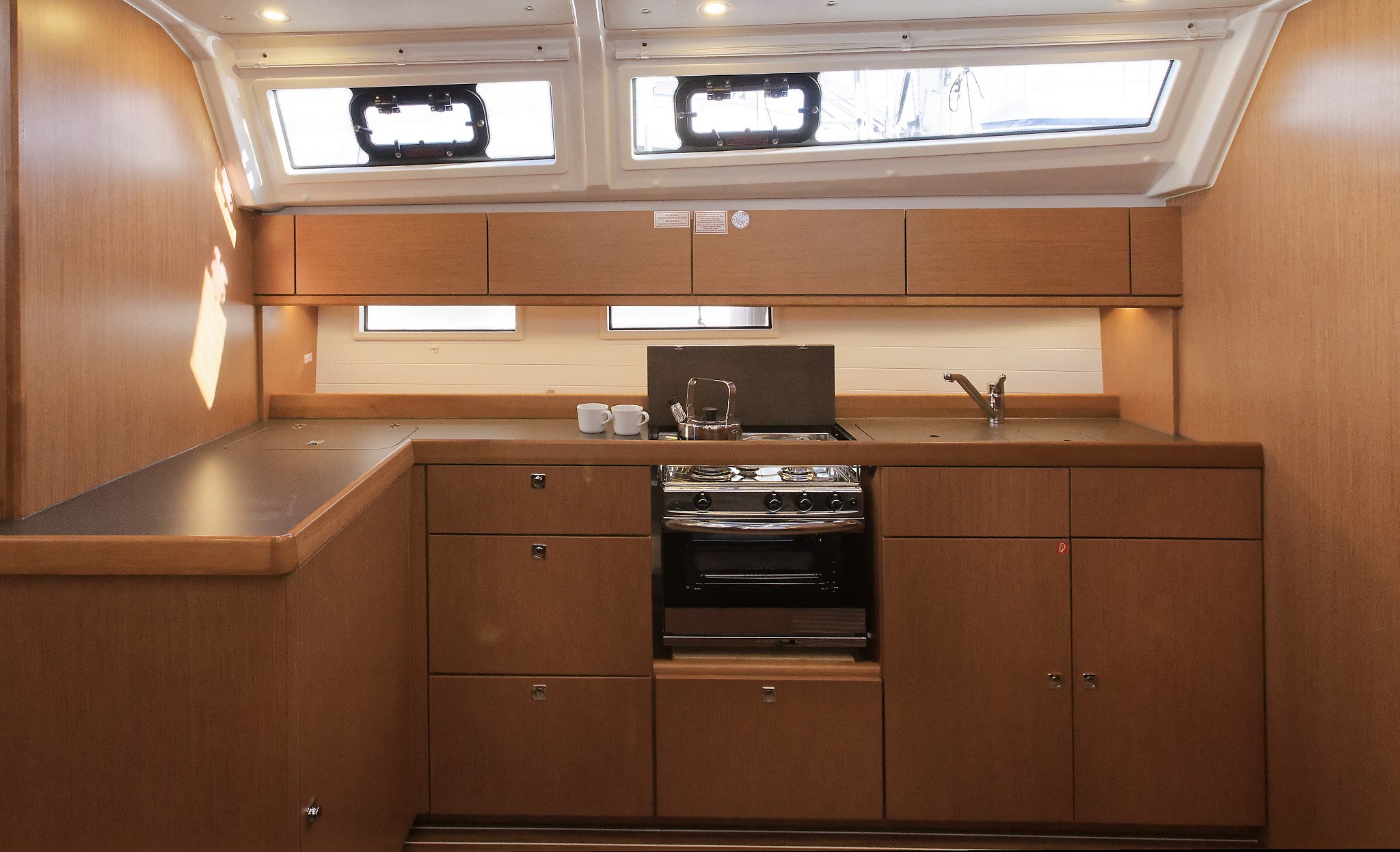 Bavaria Cruiser 46, Val | Yacht Charter Croatia