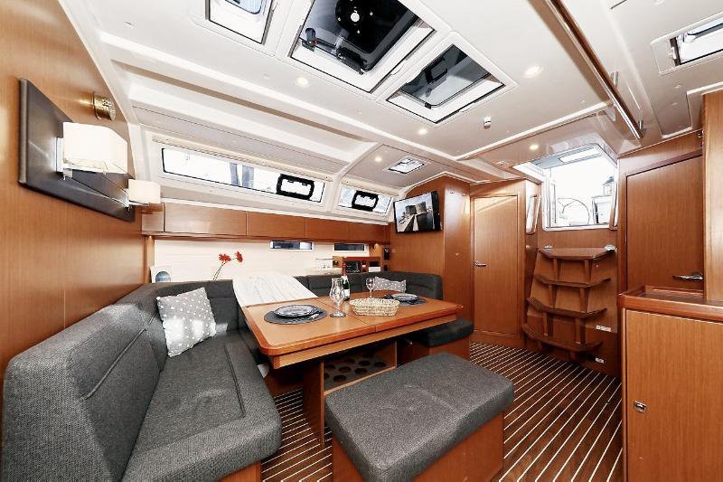 Bavaria Cruiser 46, My life | Yachtcharter Kroatien