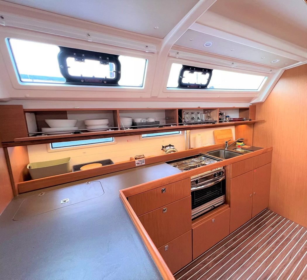 Bavaria Cruiser 46, My life | Yachtcharter Kroatien