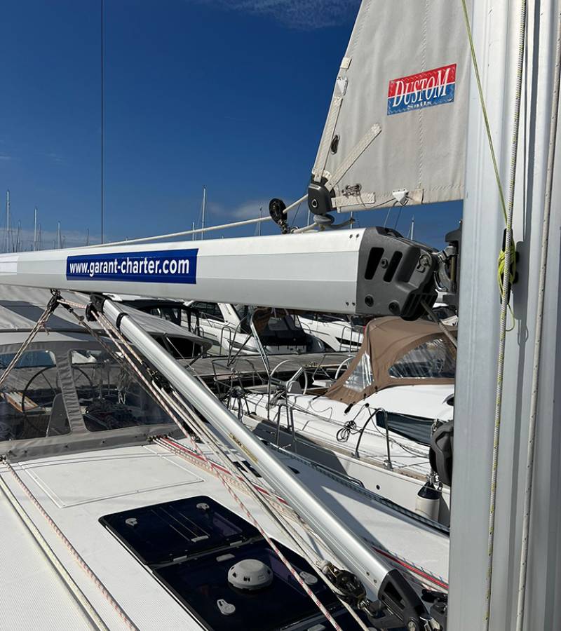 Bavaria Cruiser 46, Garbin | Yacht Charter Croatia