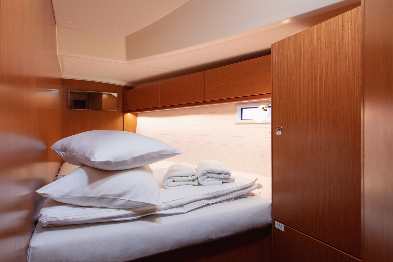 Bavaria Cruiser 46, Josip | Yacht Charter Croatia