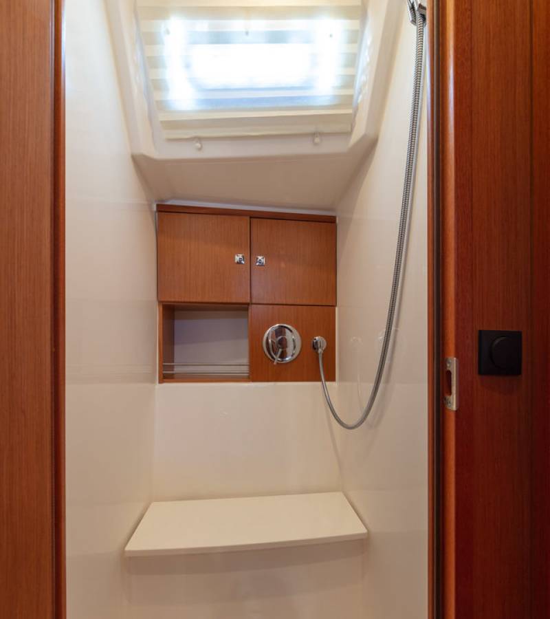 Bavaria Cruiser 46, Josip | Yacht Charter Croatia