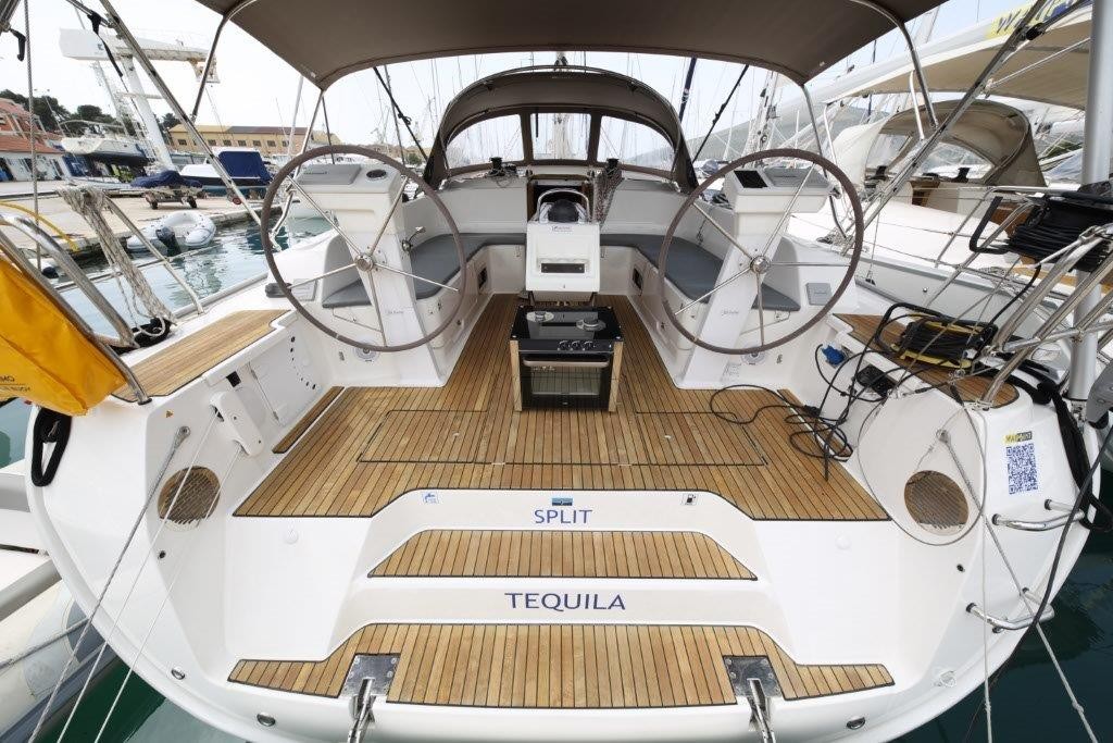 Bavaria Cruiser 46, Tequila | Yacht Charter Croatia