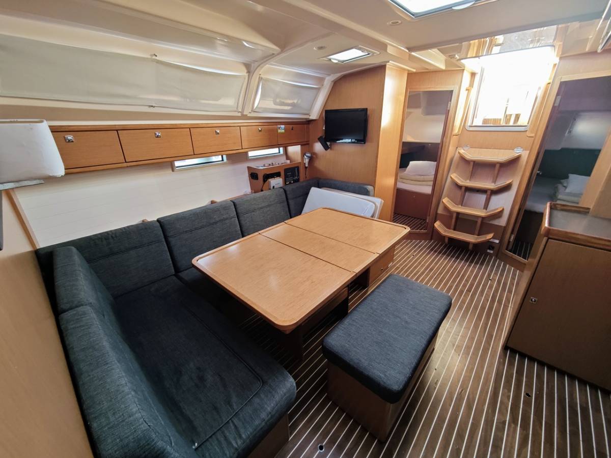 Bavaria Cruiser 46, Hugo | Yacht Charter Croatia