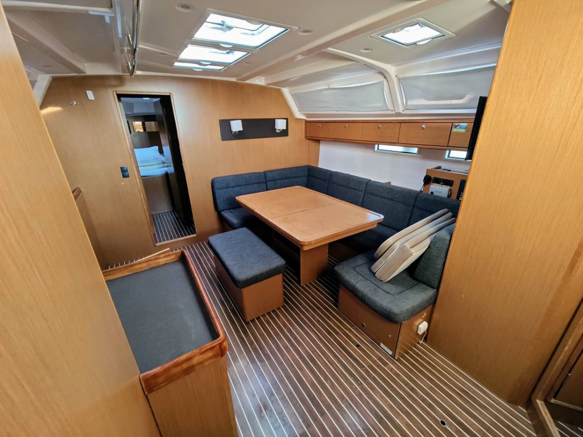 Bavaria Cruiser 46, Hugo | Yacht Charter Croatia