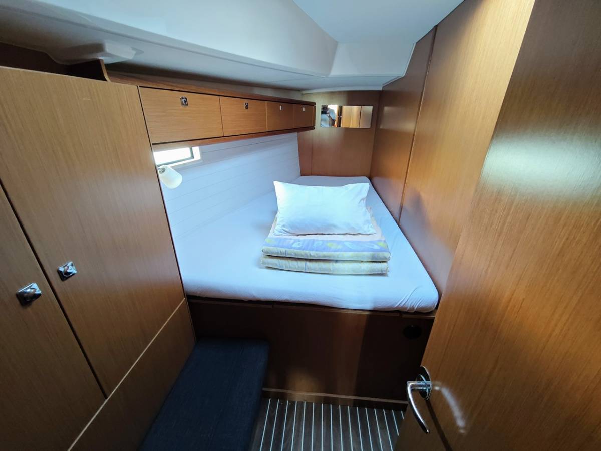 Bavaria Cruiser 46, Hugo | Yacht Charter Croatia