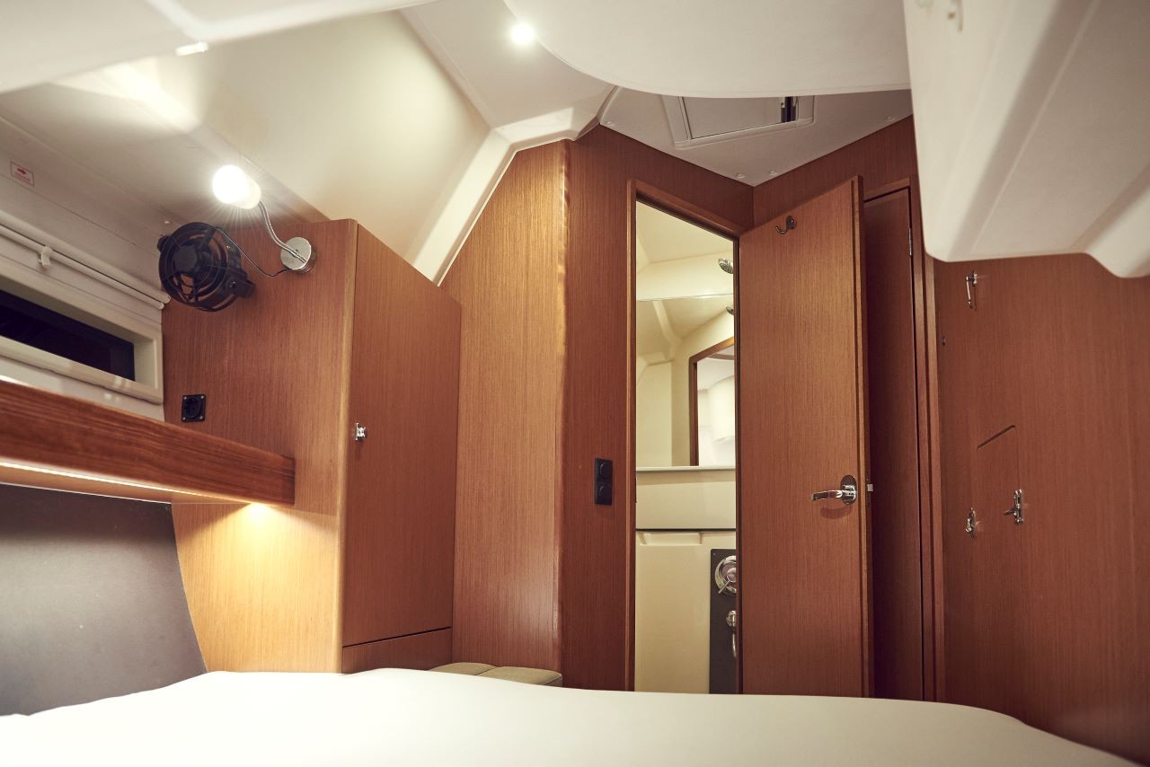 Bavaria Cruiser 46, Natti | Yacht Charter Croatia
