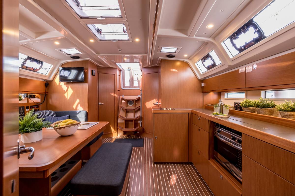 Bavaria Cruiser 46, Sea Sparkle | Yacht Charter Croatia