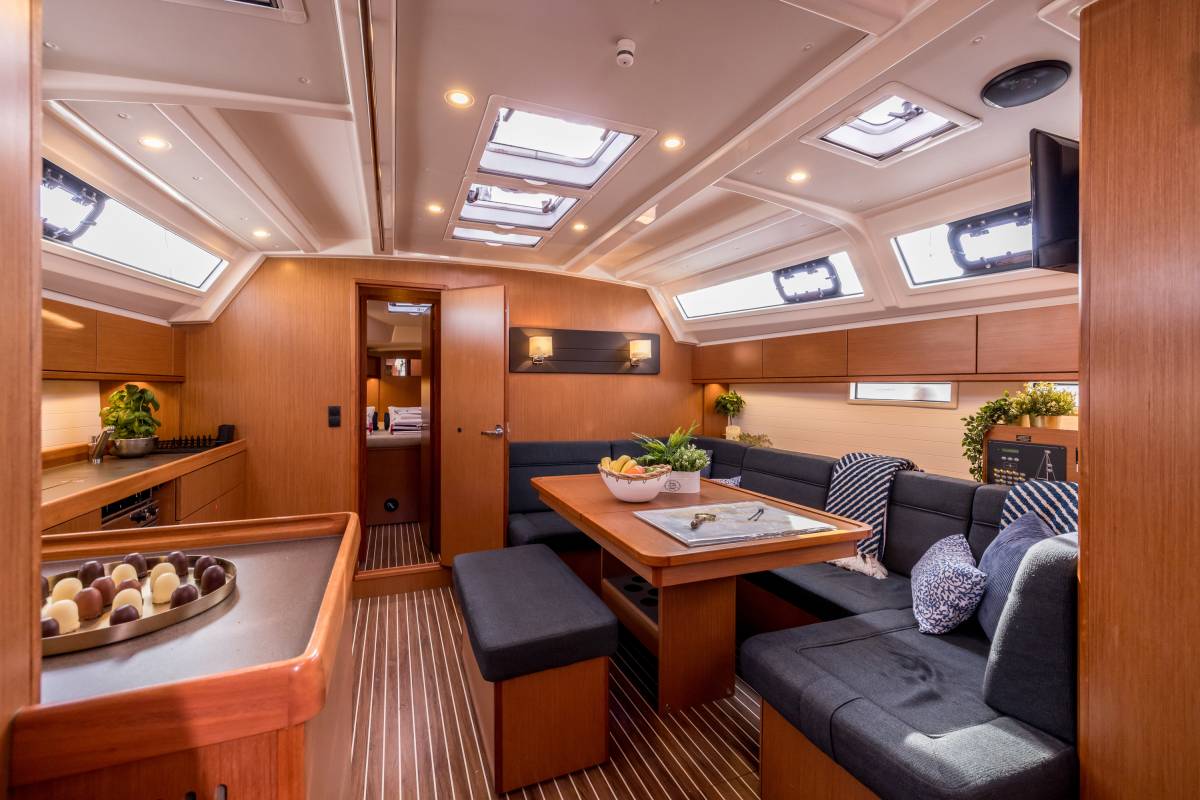 Bavaria Cruiser 46, Sea Sparkle | Yacht Charter Croatia
