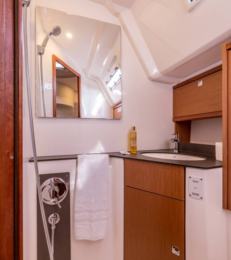 Bavaria Cruiser 46, Sea Sparkle | Yacht Charter Croatia