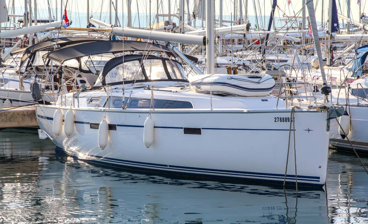 Bavaria Cruiser 46, Sea Sparkle | Yacht Charter Croatia