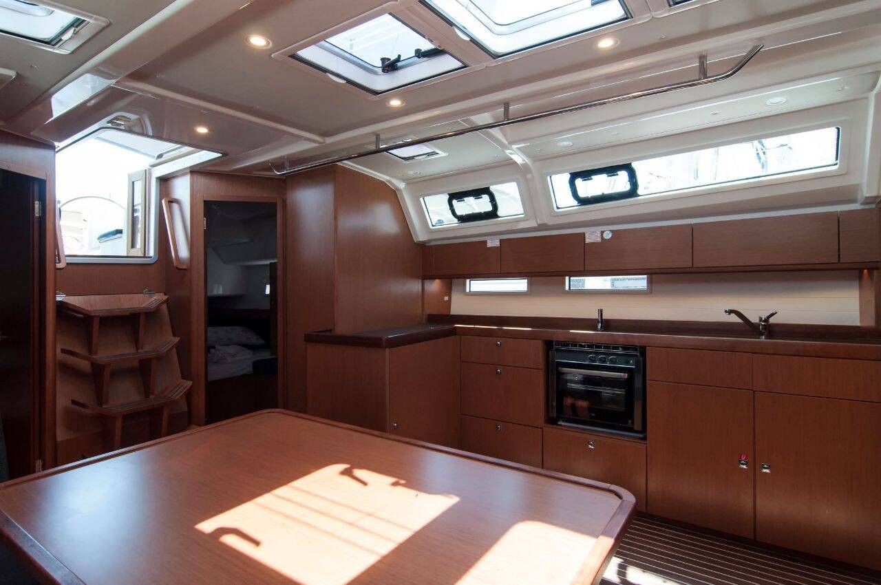 Bavaria Cruiser 46, Mimi | Yacht Charter Croatia