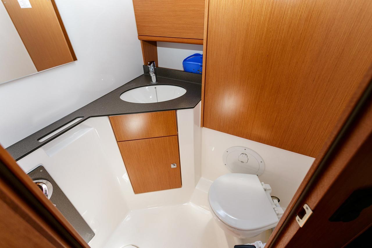 Bavaria Cruiser 46, Lučija | Yachtcharter Kroatien
