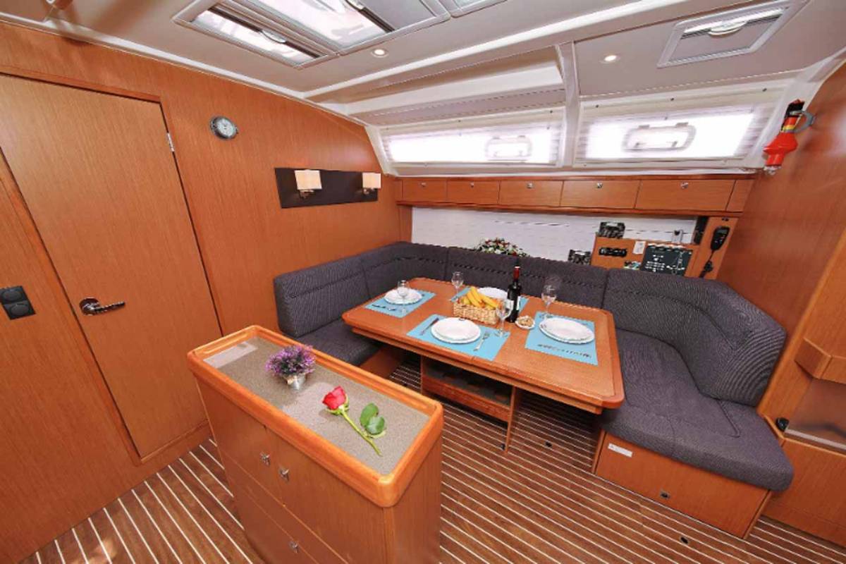 Bavaria Cruiser 46, Attalya 2 | Yacht Charter Croatia