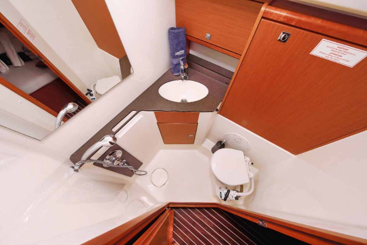 Bavaria Cruiser 46, Attalya 2 | Yacht Charter Croatia