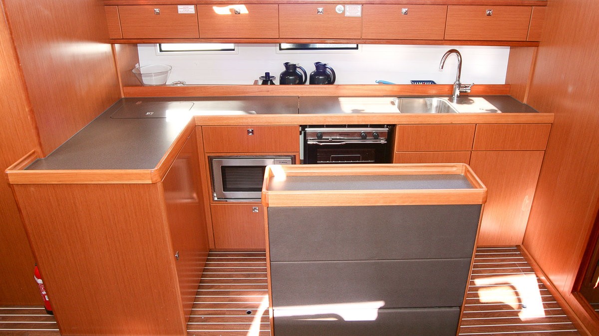 Bavaria Cruiser 46, Beef | Yacht Charter Croatia