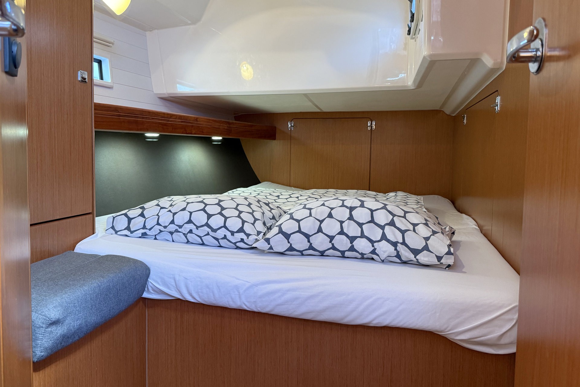 Bavaria Cruiser 46, Beef | Yachtcharter Kroatien