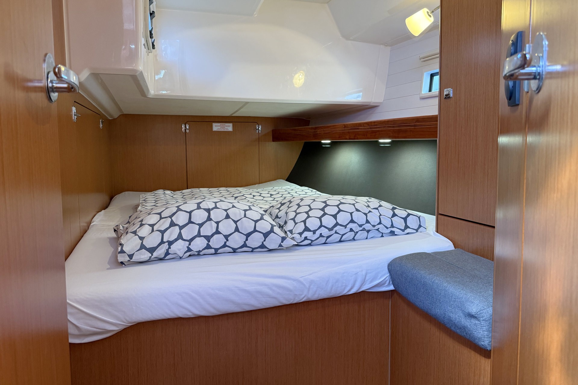 Bavaria Cruiser 46, Beef | Yachtcharter Kroatien
