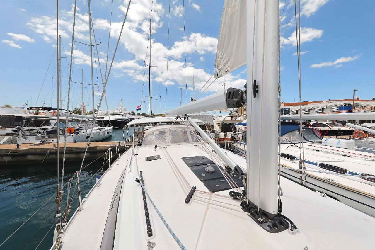 Bavaria Cruiser 46, Ticija | Yacht Charter Croatia