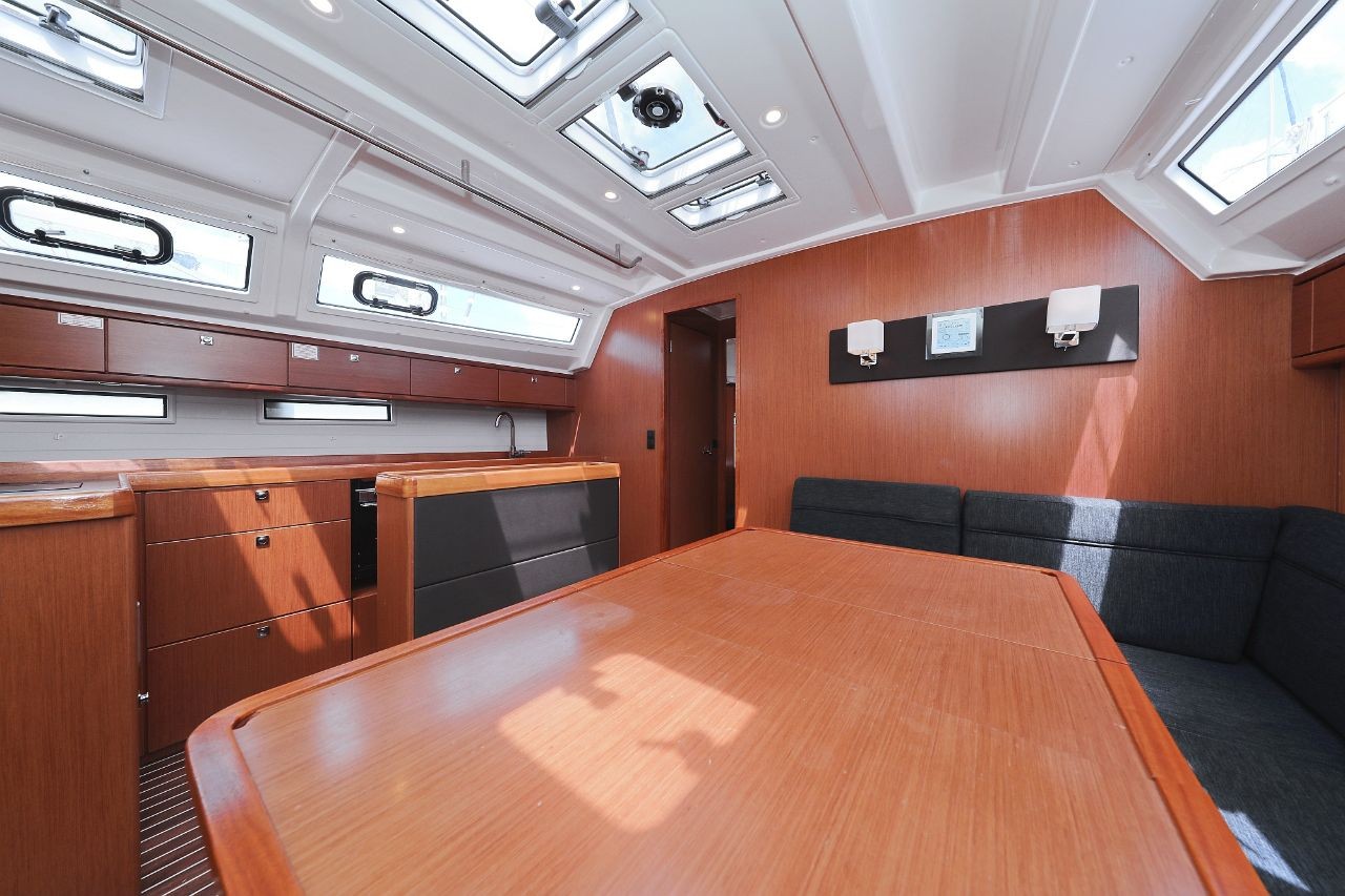 Bavaria Cruiser 46, Ticija | Yacht Charter Croatia