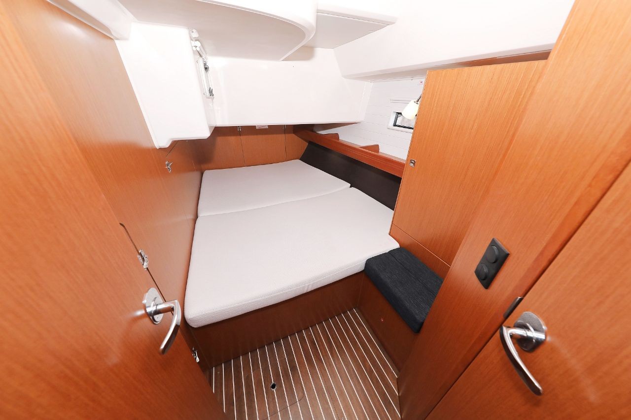 Bavaria Cruiser 46, Ticija | Yacht Charter Croatia