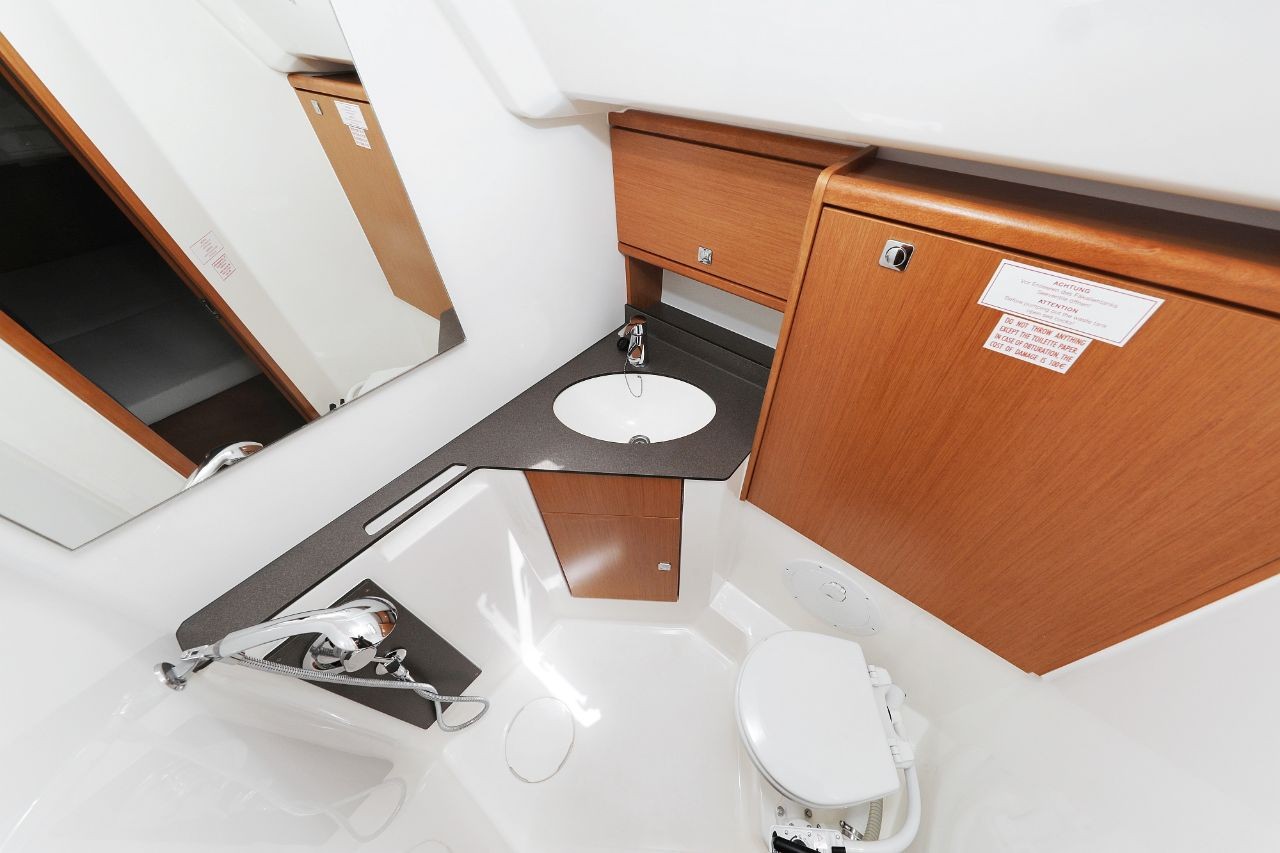Bavaria Cruiser 46, Ticija | Yacht Charter Croatia