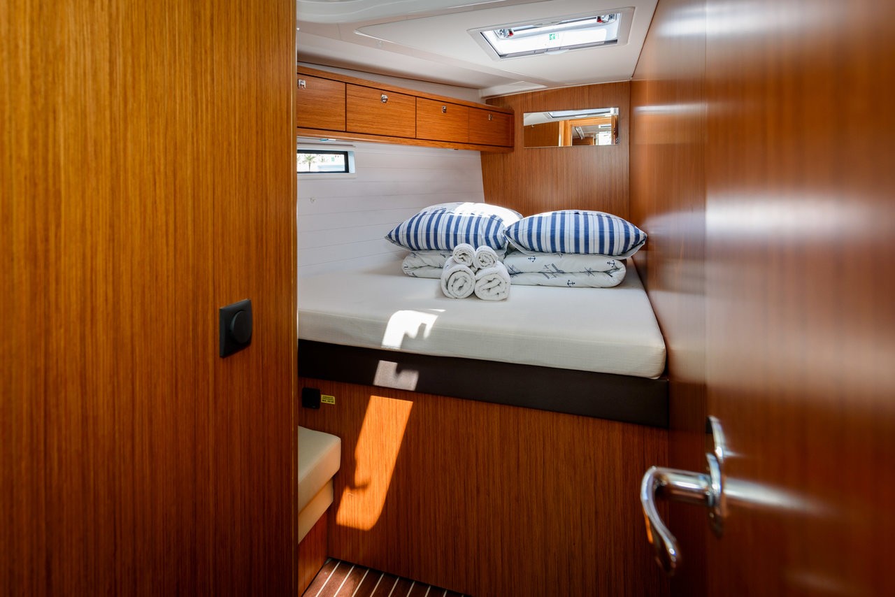 Bavaria Cruiser 51, Bubble | Yacht Charter Croatia