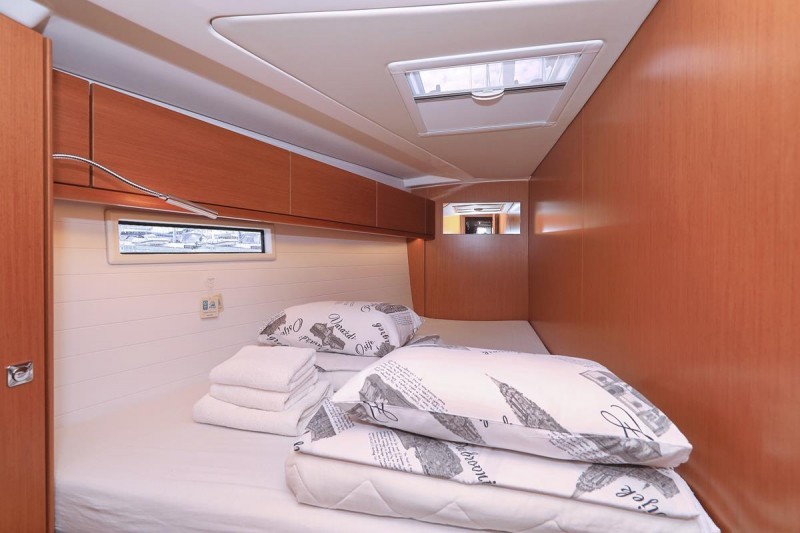Bavaria Cruiser 51, Bonnytta | Yacht Charter Croatia