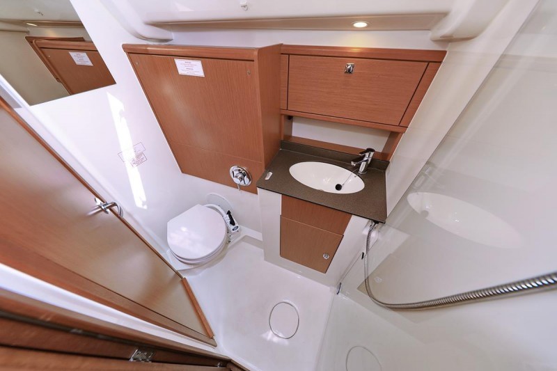 Bavaria Cruiser 51, Bonnytta | Yacht Charter Croatia