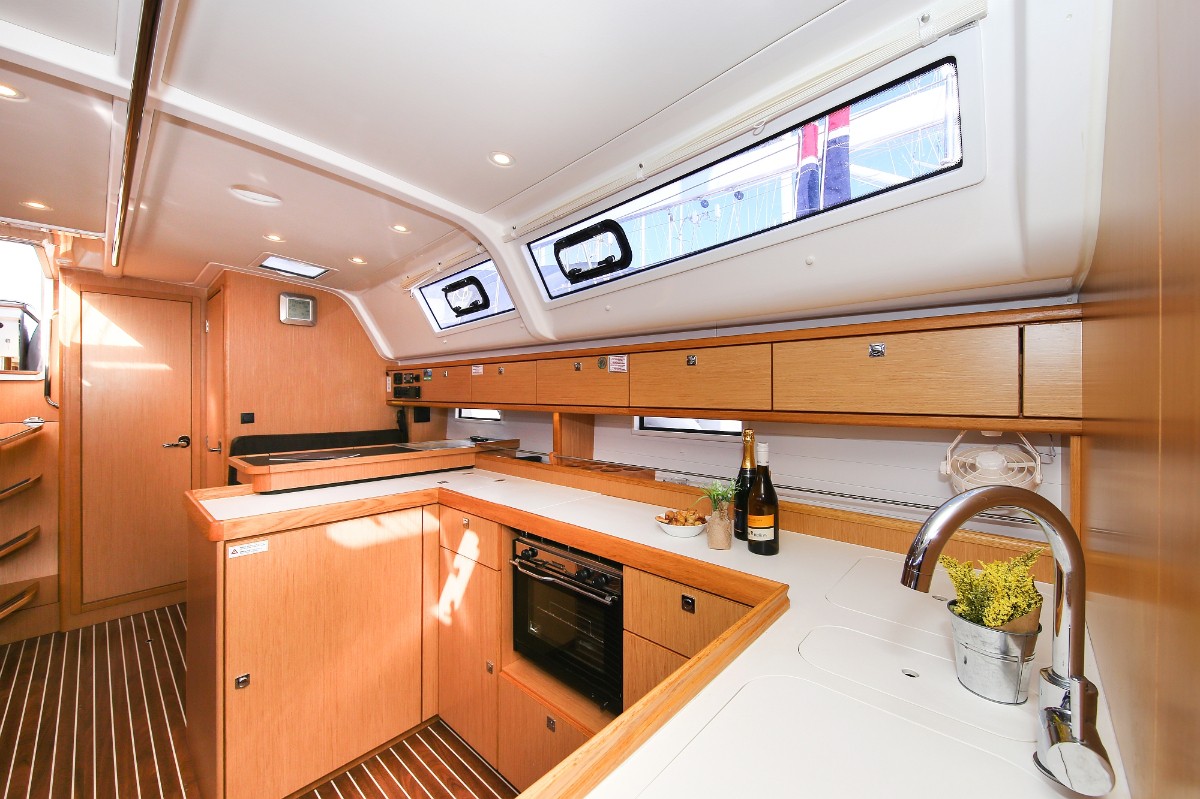 Bavaria Cruiser 51, Marcellino | Yacht Charter Croatia