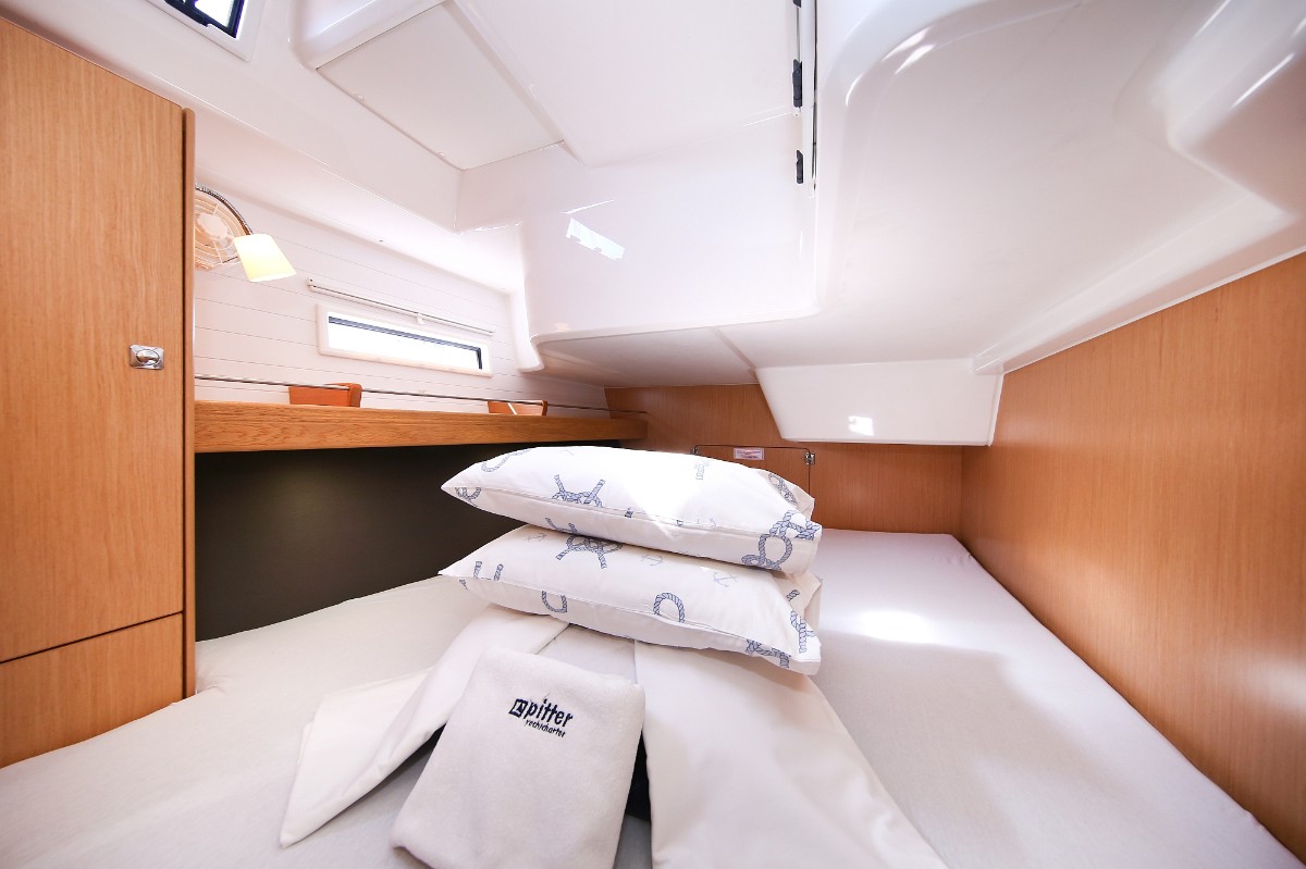 Bavaria Cruiser 51, Marcellino | Yacht Charter Croatia