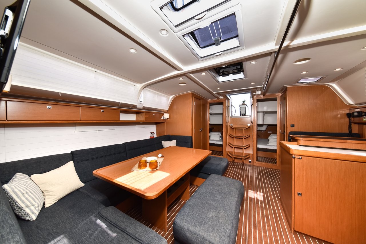 Bavaria Cruiser 51, Yolo | Yacht Charter Croatia