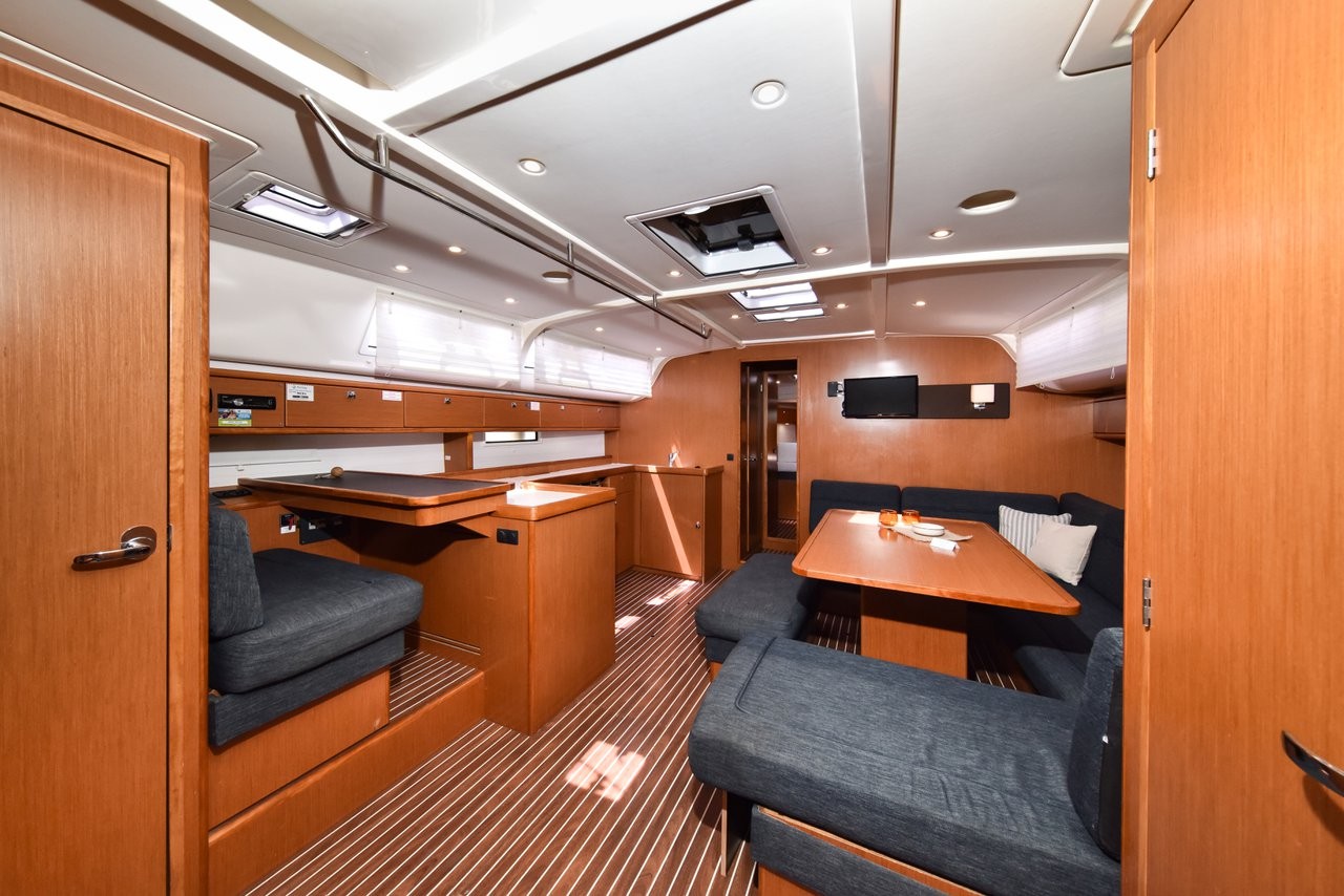 Bavaria Cruiser 51, Yolo | Yacht Charter Croatia