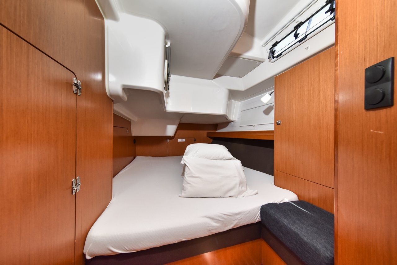 Bavaria Cruiser 51, Yolo | Yacht Charter Croatia