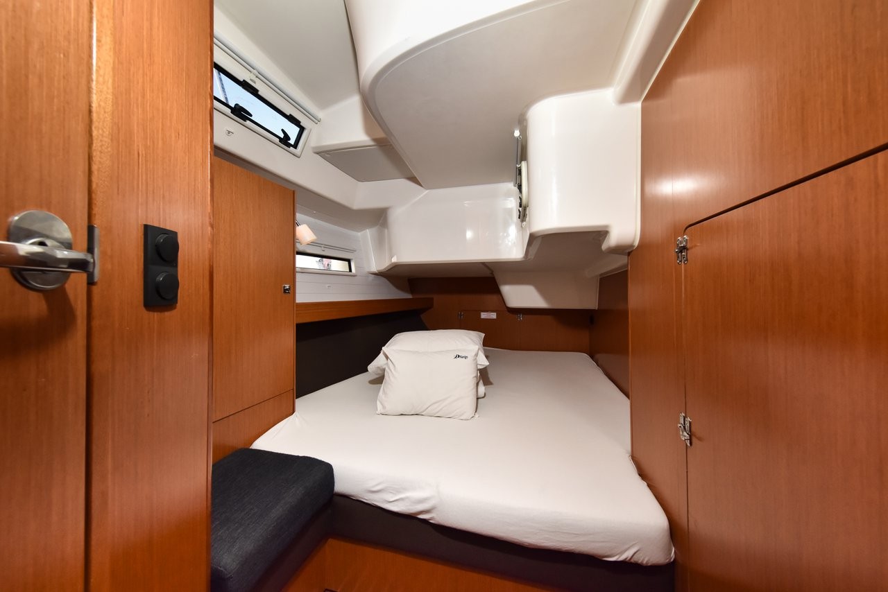 Bavaria Cruiser 51, Yolo | Yacht Charter Croatia