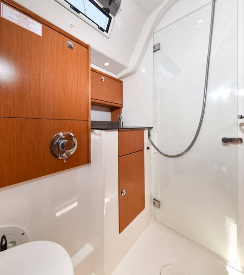 Bavaria Cruiser 51, Yolo | Yacht Charter Croatia