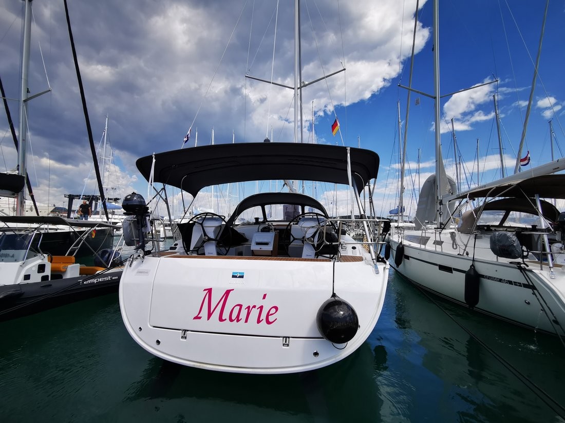 Bavaria Cruiser 51, Marie | Yacht Charter Croatia