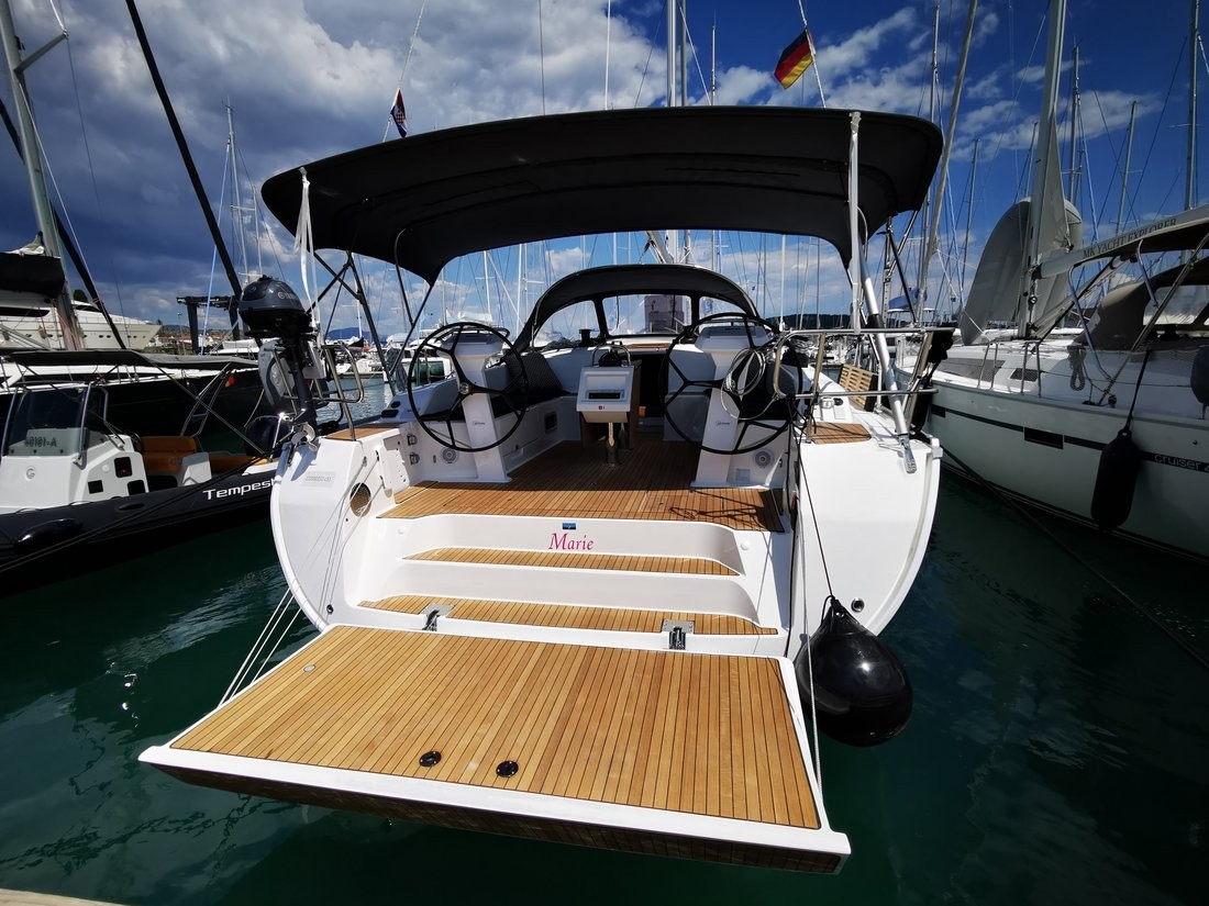 Bavaria Cruiser 51, Marie | Yacht Charter Croatia